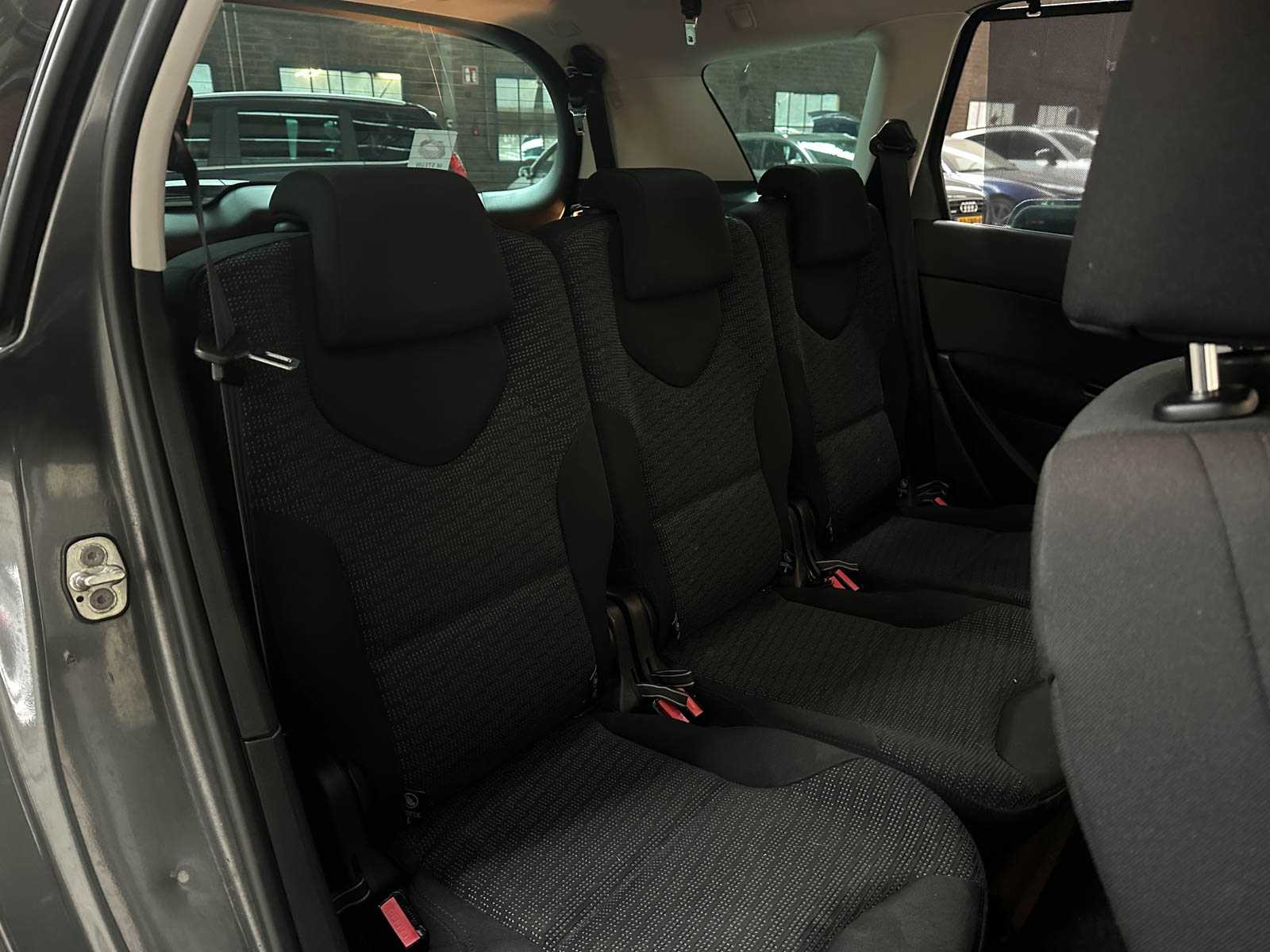 Peugeot 308 SW 1.6 THP Allure 7p 154hp 2013, 7-KBD-01