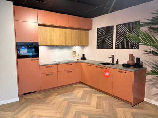 Schüller - Showroomkeuken met Pelgrim apparatuur