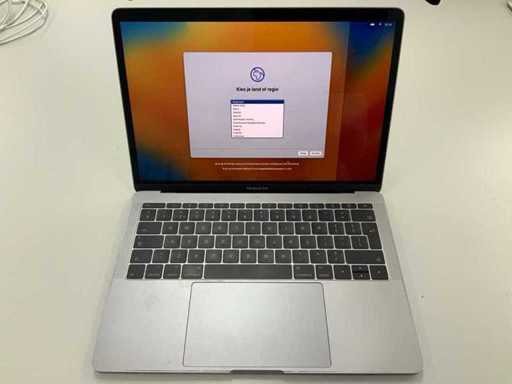 Apple A1708 13-inch MacBook Pro MPXQ2N/A Laptop