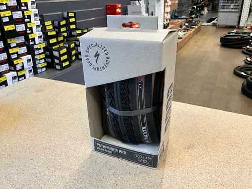 Specialized Pathfinder Pro bicycle tire - 700x42c (5x)