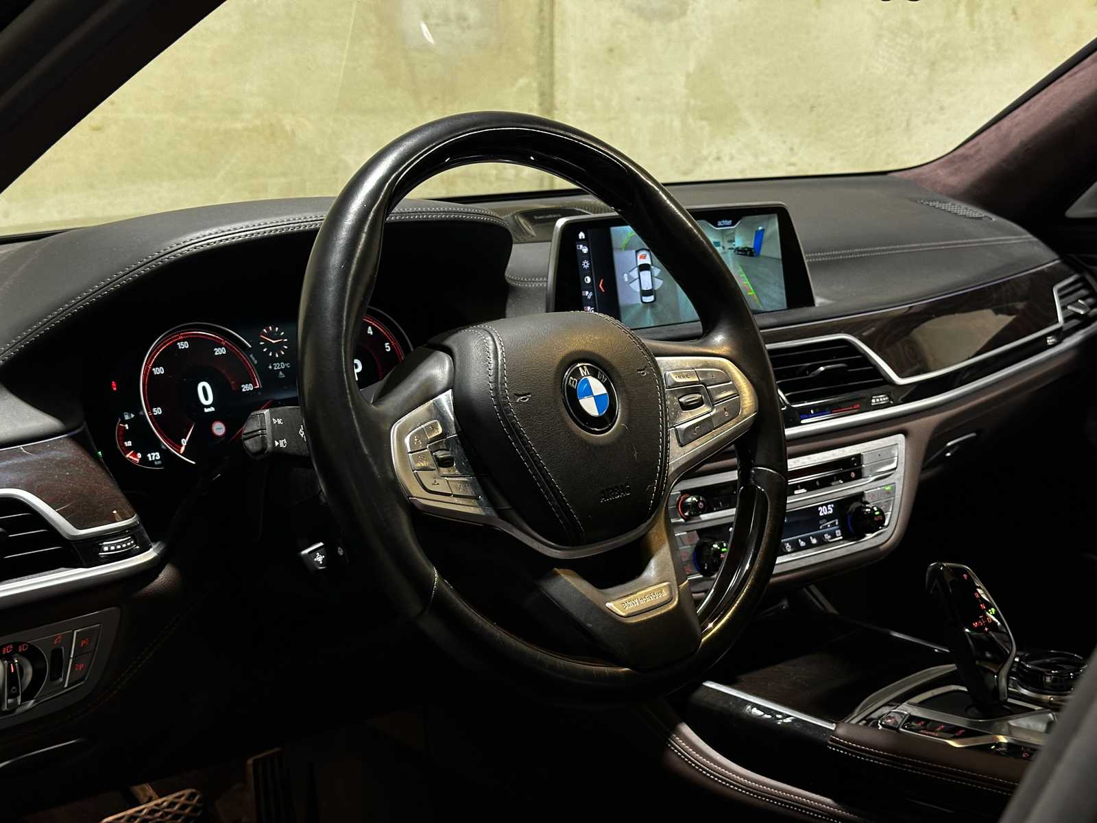 BMW 750Li xDrive High Executive 4.4 V8 7-serie G12 449pk 2017, XF-396-X