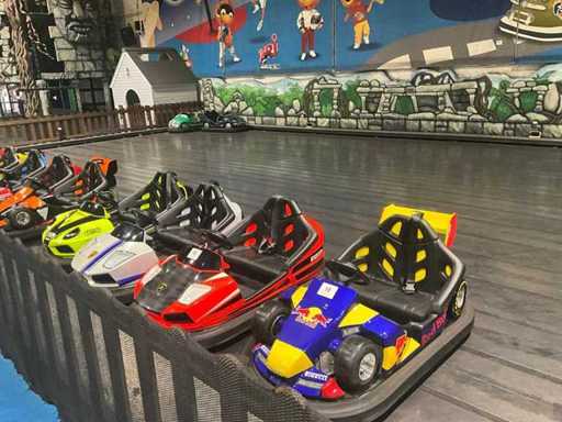 Botsauto platform met 5 botsauto’s