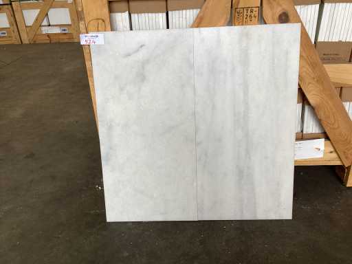 Naturalny kamień, marmur, biały oszlifowany 30,5x61 cm, płytki 63 m²