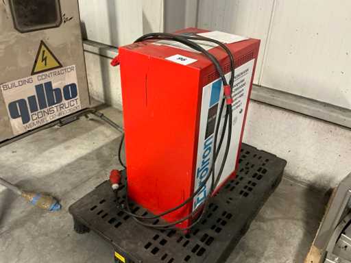 Eurotron Acculader