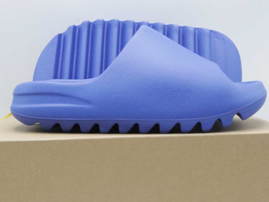 Adidas Yeezy Slide Azure Sneakers 37