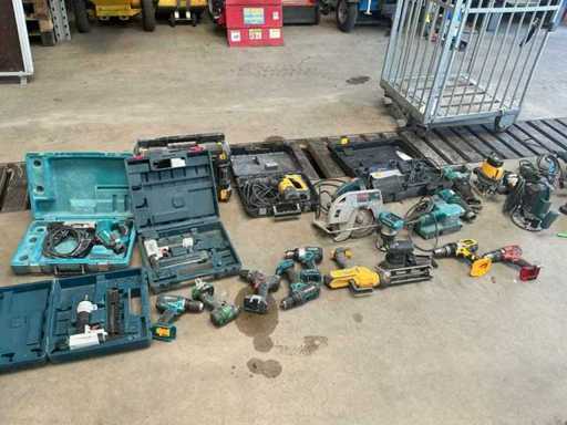 Batch of cordless tools (28x)