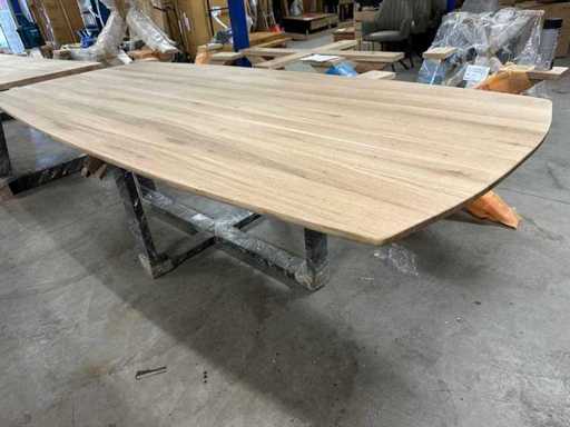 XXL TAFEL DEENS OVAAL  300X120X3 MASSIEF EIKEN STALEN POTEN 