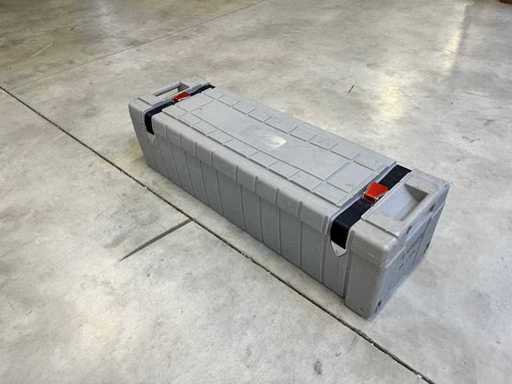 Stumpfl Monoblox 32 - Aufpro-Leinwand im Rahmen, 2,86 x 1,70m