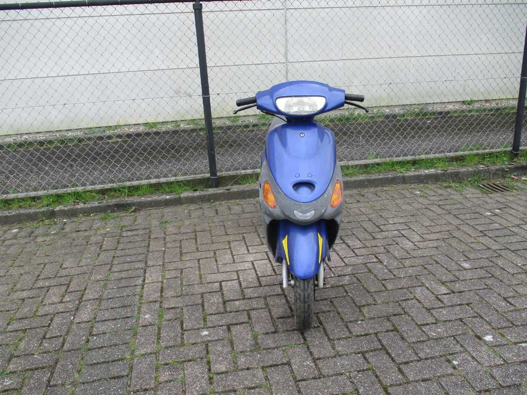 Zhongyu - Moped - Speedy ZY50QT-7 - Scooter | Troostwijk Auctions