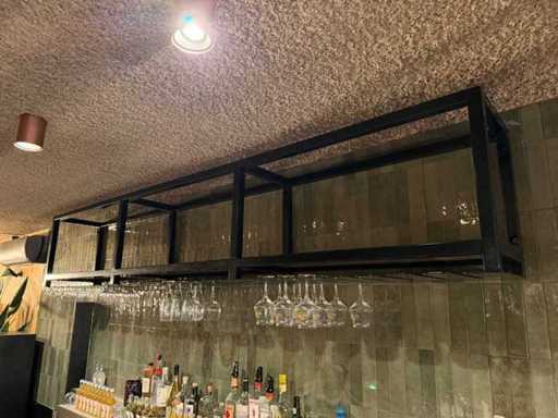 Porte-éventuels en verre monté au mur