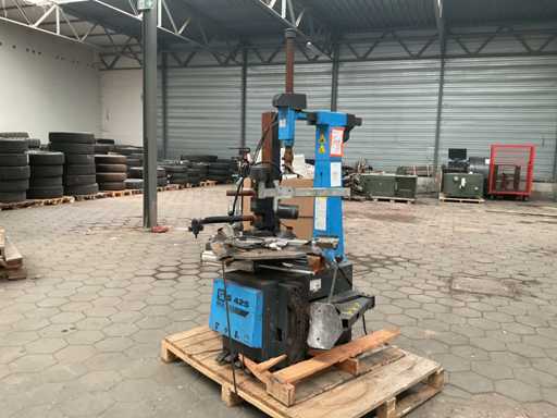 2007 Sice S425 Banden de-en montageapparaat