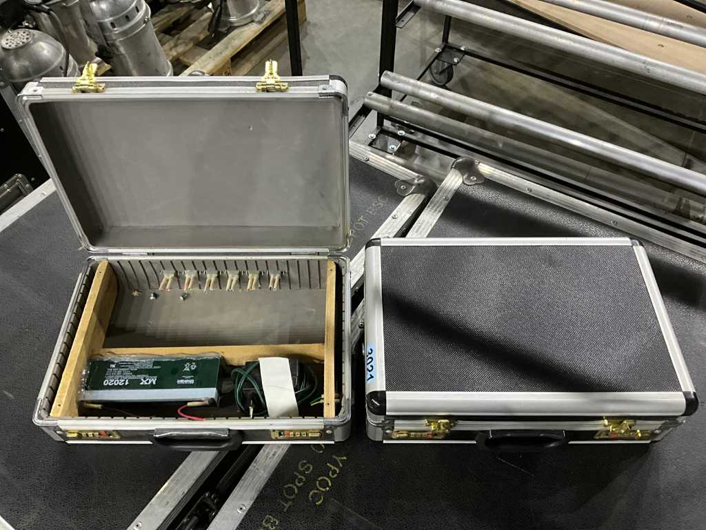 2x Flightcase koffer met batterij