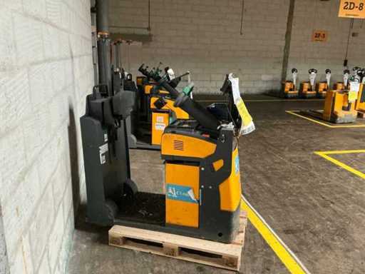 Jungheinrich - 2014 - EZS 130 - Tractor Trolley