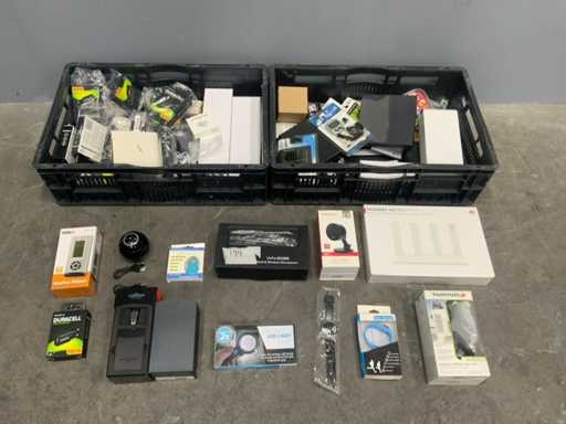 Série de divers appareils électroniques