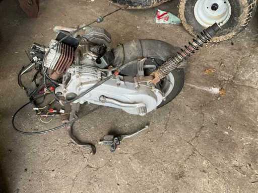 Piaggio Engine block with wiring harness and rim