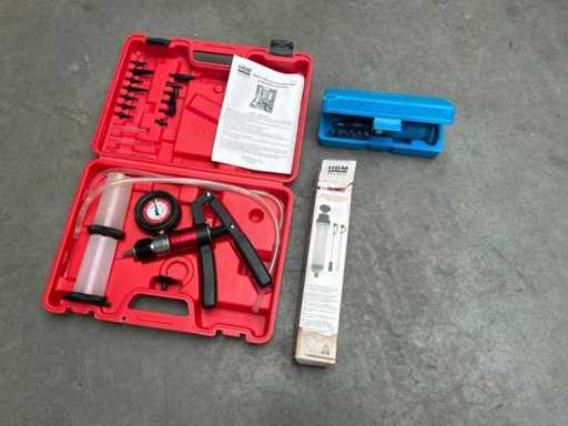 Divers handgereedschap (3x)