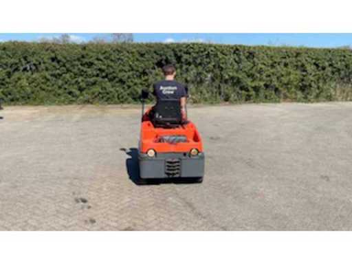 b46ff292-c559-4973-aa50-f8ace549bcbb.mp4