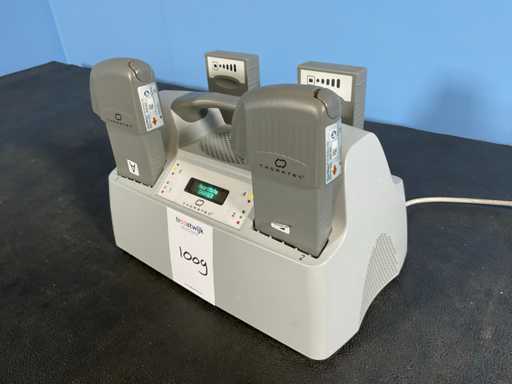 Thoratec - Heartmate Universal battery charger -