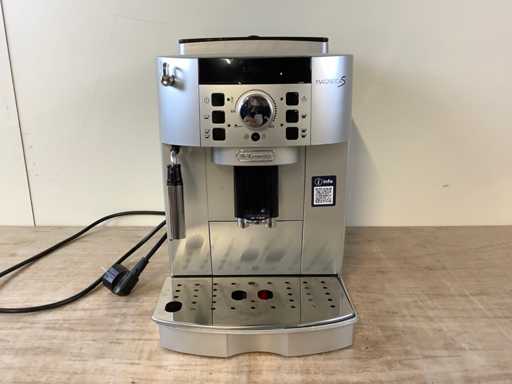 DeLonghi Magnifica S ECAM22.110.SB Kaffee- und Espressomaschinen
