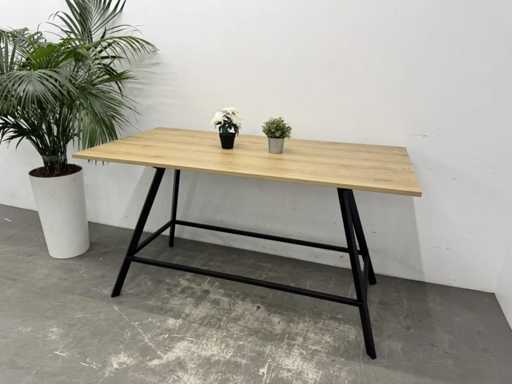 Huislijn - Conference table