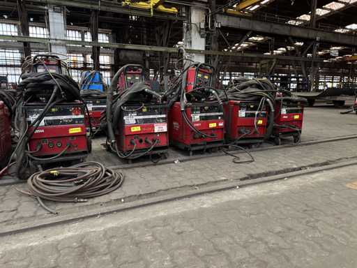LINCOLN ELECTRIC IDEALARC CV400-I 5 industrial welders with wire feeder