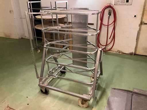 3 zoutbadenrekken met 1 karretje