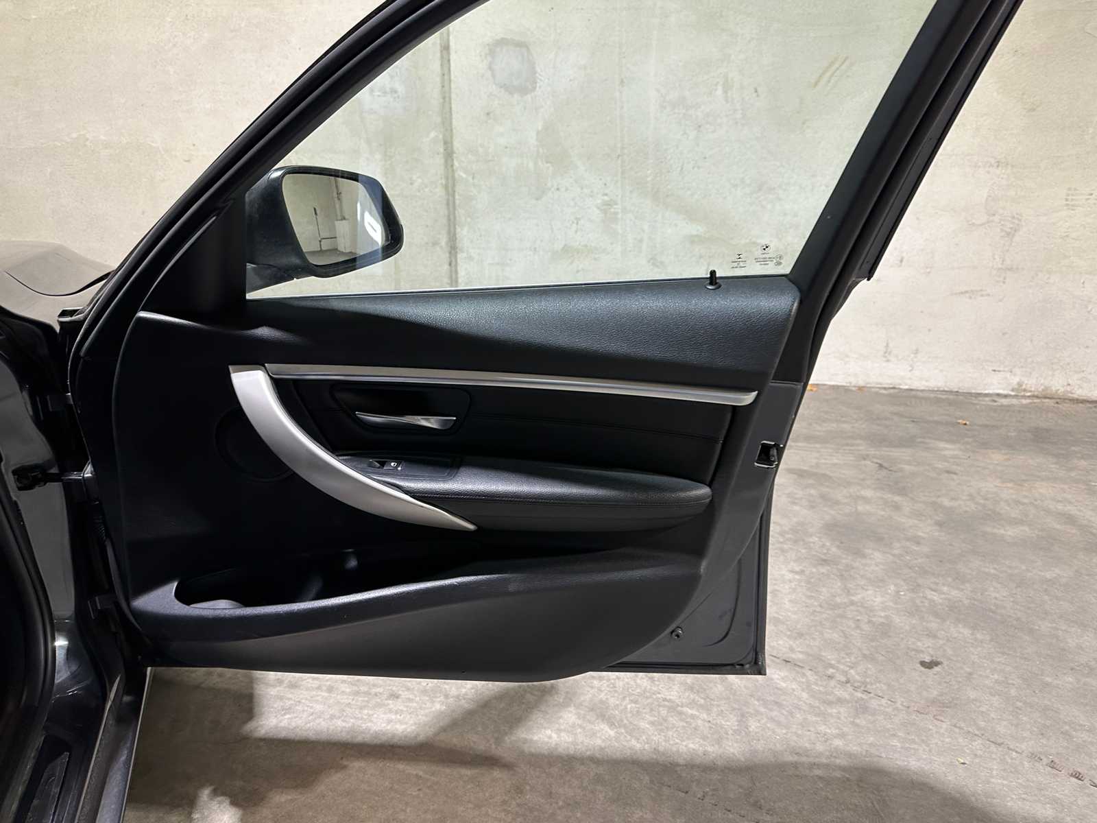 BMW 320d EDE Luxury 163hp 2015 (Original-NL) 3-series Touring F31, HG-460-P