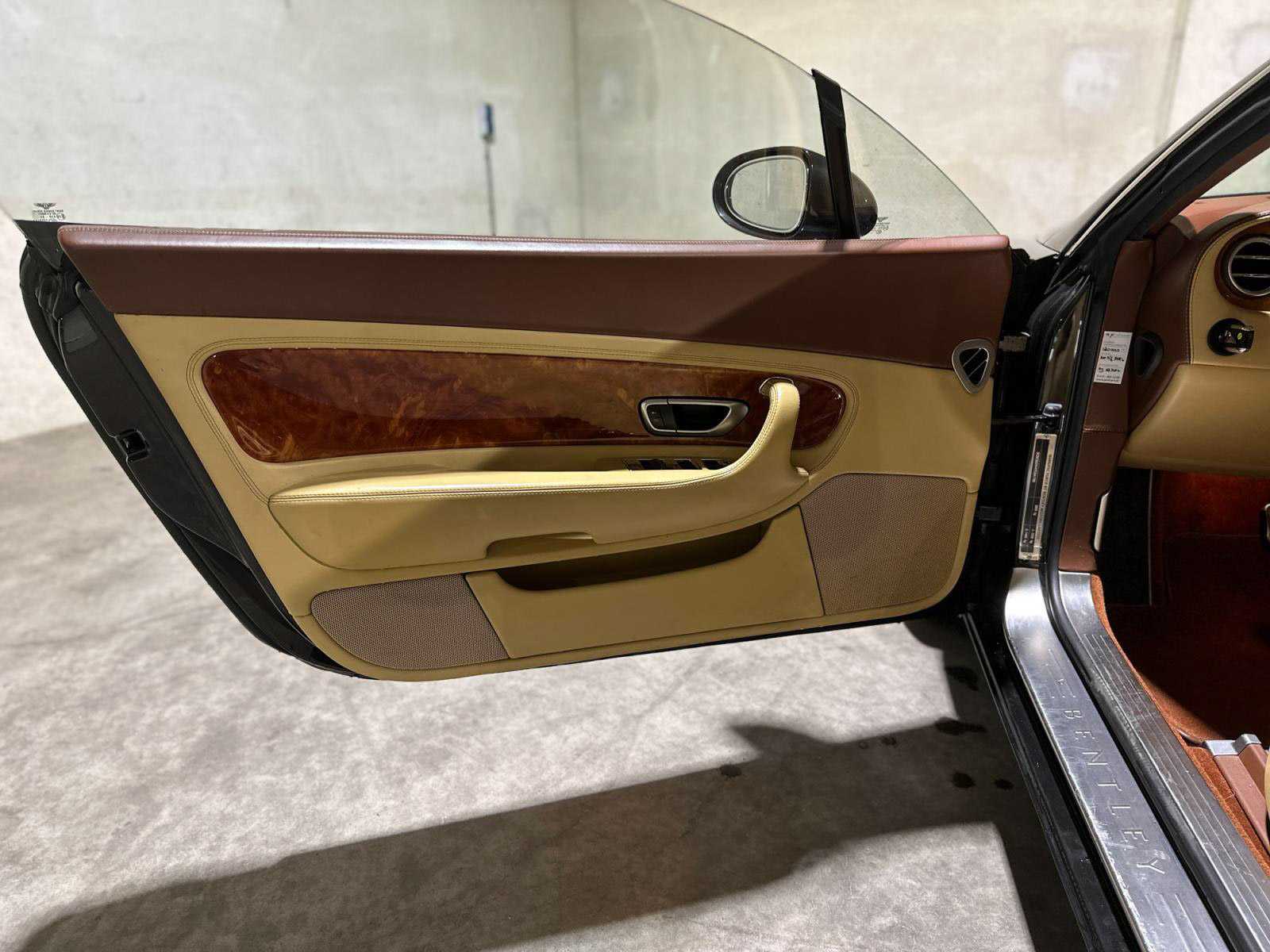 Bentley Continental GT 6.0 W12 560pk 2006, P-579-KS