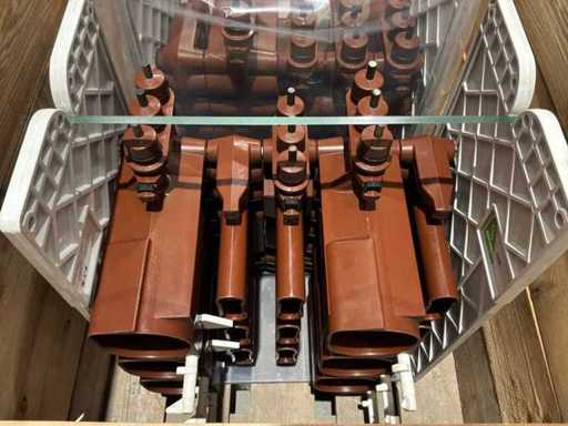 Eaton MAGNEFIX MD4 TKT Medium Voltage Switchgear (3x)