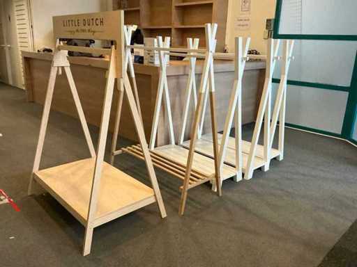 Diverse houten kledingrekken (5x)