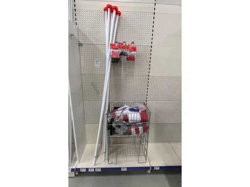 Fahnenmasten und Fahnen