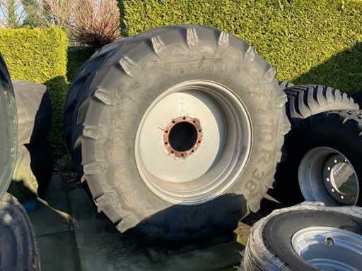 Pirelli TM800 Reifen mit Felge