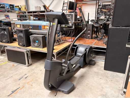 Technogym Exite DE584L Crosstrainer