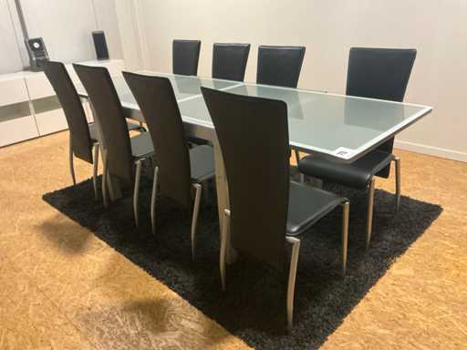 Eetkamertafel