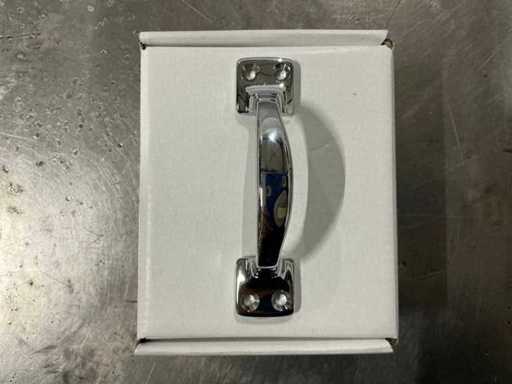 Chromowane uchwyty / uchwyty szafek 50mm (50x)