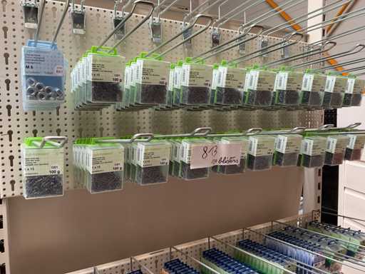 120 doosjes met nagels