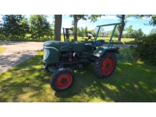 a72eb009-e9e4-453c-bcb8-88d6f0dddba9.mp4