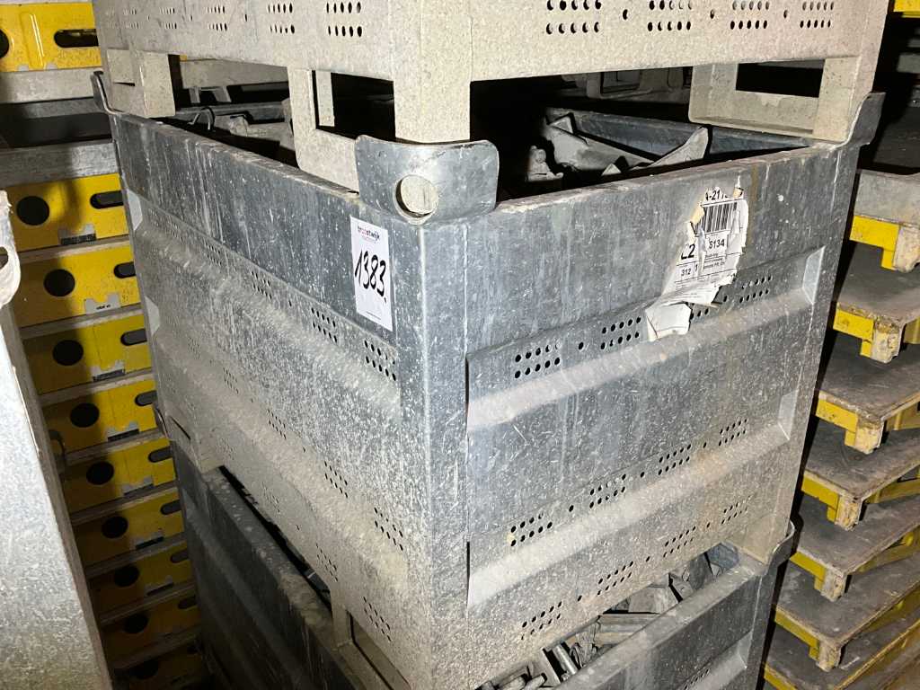 Containere reutilizabile Doka cu accesorii pentru cofraje