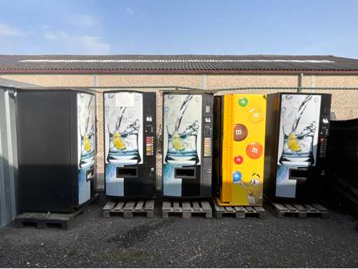 Lot de distributeurs automatiques Sanden Vendo