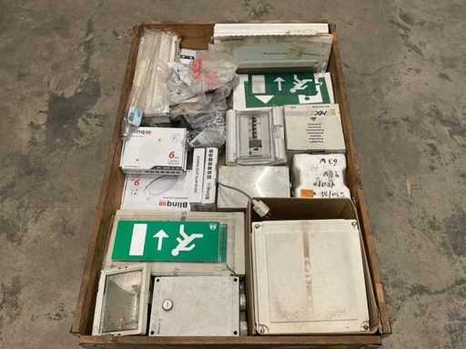 Un lot de material de instalare