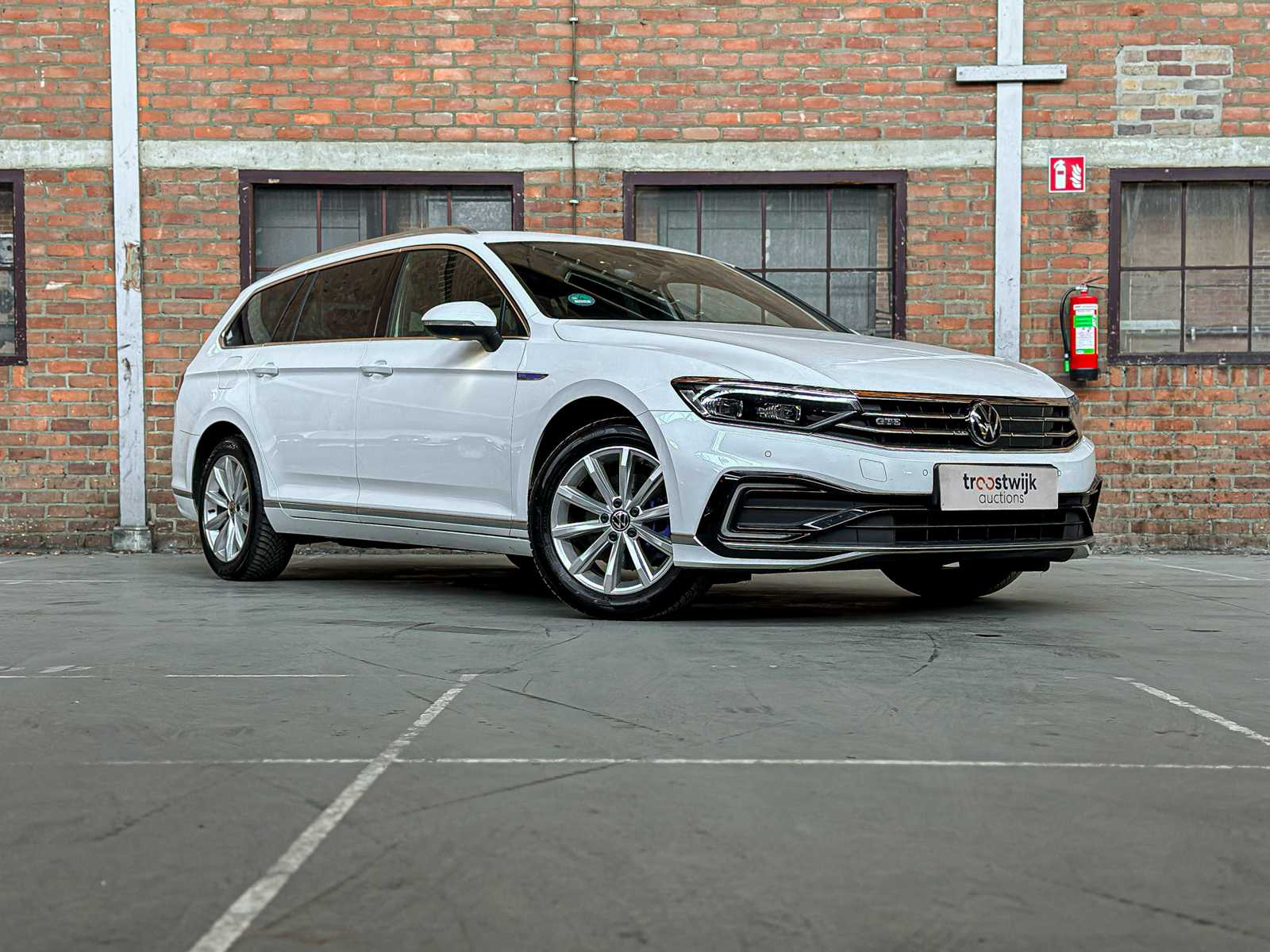Volkswagen Passat Variant 1.4 TSI PHEV GTE Business 156pk 2021 (Origineel-NL+1e eigenaar), K-814-XG