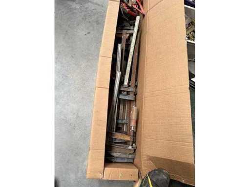Spanvijzen - Various contractor materials