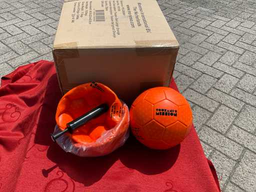 Calcio di strada Touzani (24 volte)