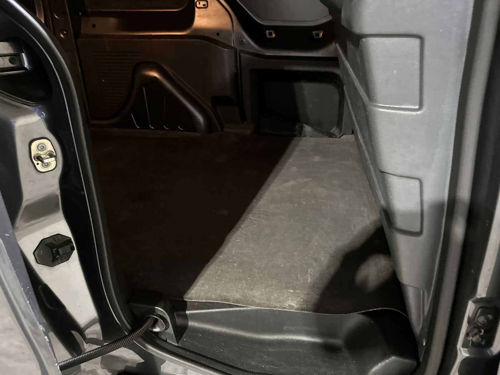 Peugeot Partner 120 1.6 BlueHDi 100 L1 Premium Pack S&S 99pk 2018 (Origineel-NL), V-723-NZ