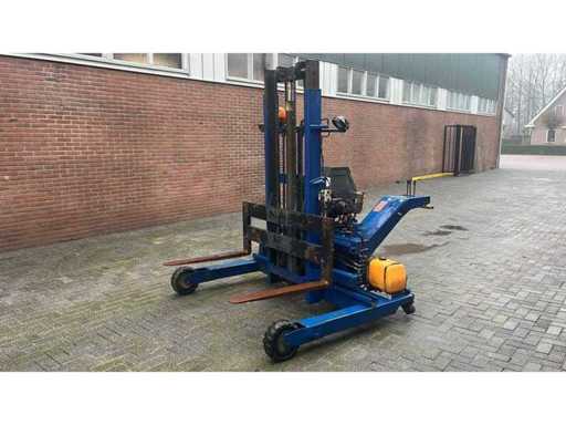 Stivuitor - 1996 - ST2-3-1-2028 - Stivuitor montat pe camion