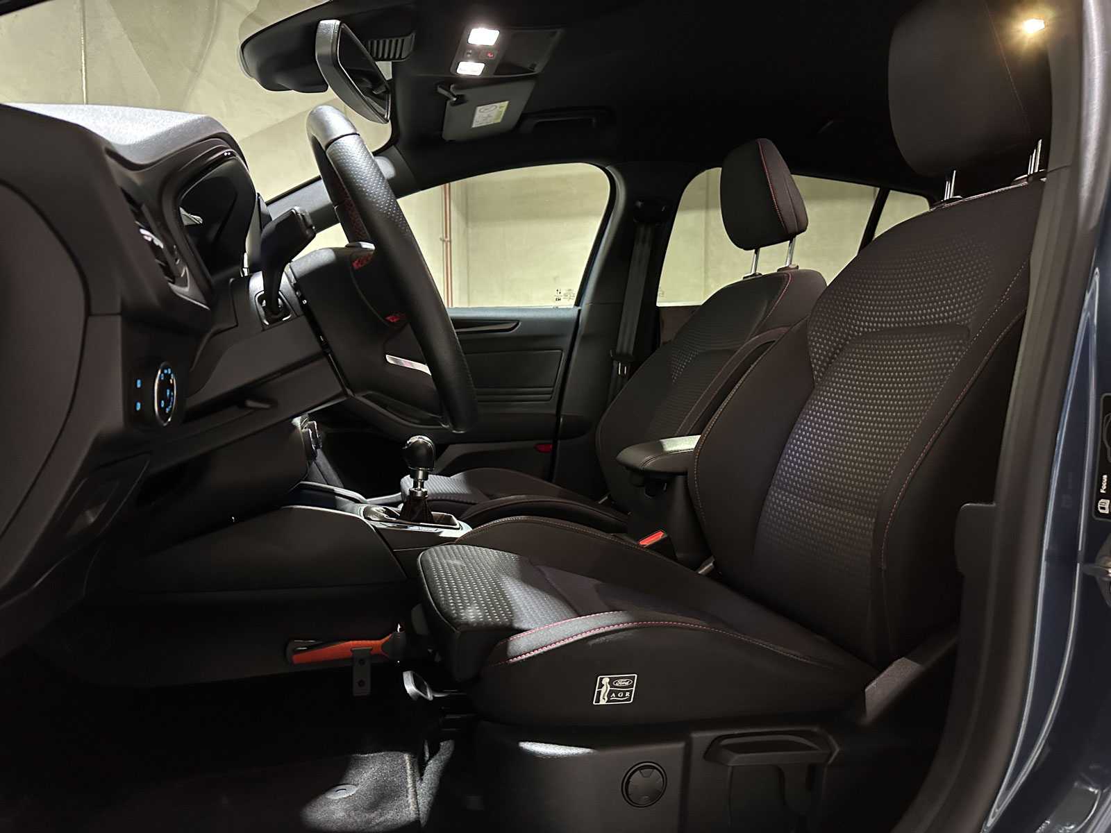 Ford Focus Wagon 1.0 Ecoboost ST-Line Business 125pk 2020 (Origineel-NL), J-369-BP