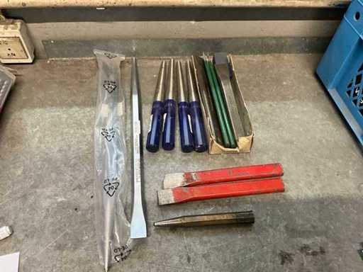 Dłuta i kołki rurowe (13x)