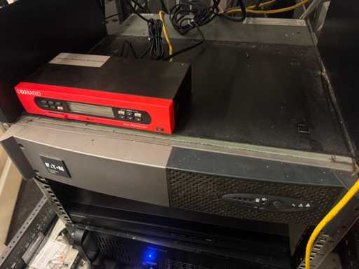 Eaton - Evolution 2000 - Uninterruptible Power Supply