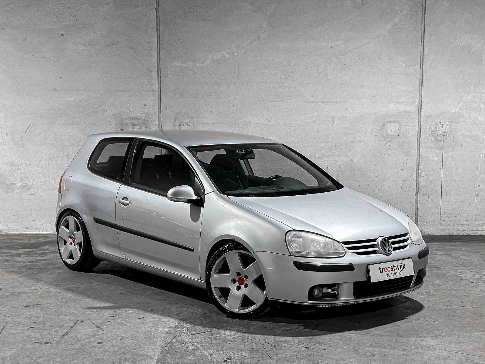 Volkswagen Golf 1.6 FSI Comfortline 116hp 2005, 01-PZ-RK 