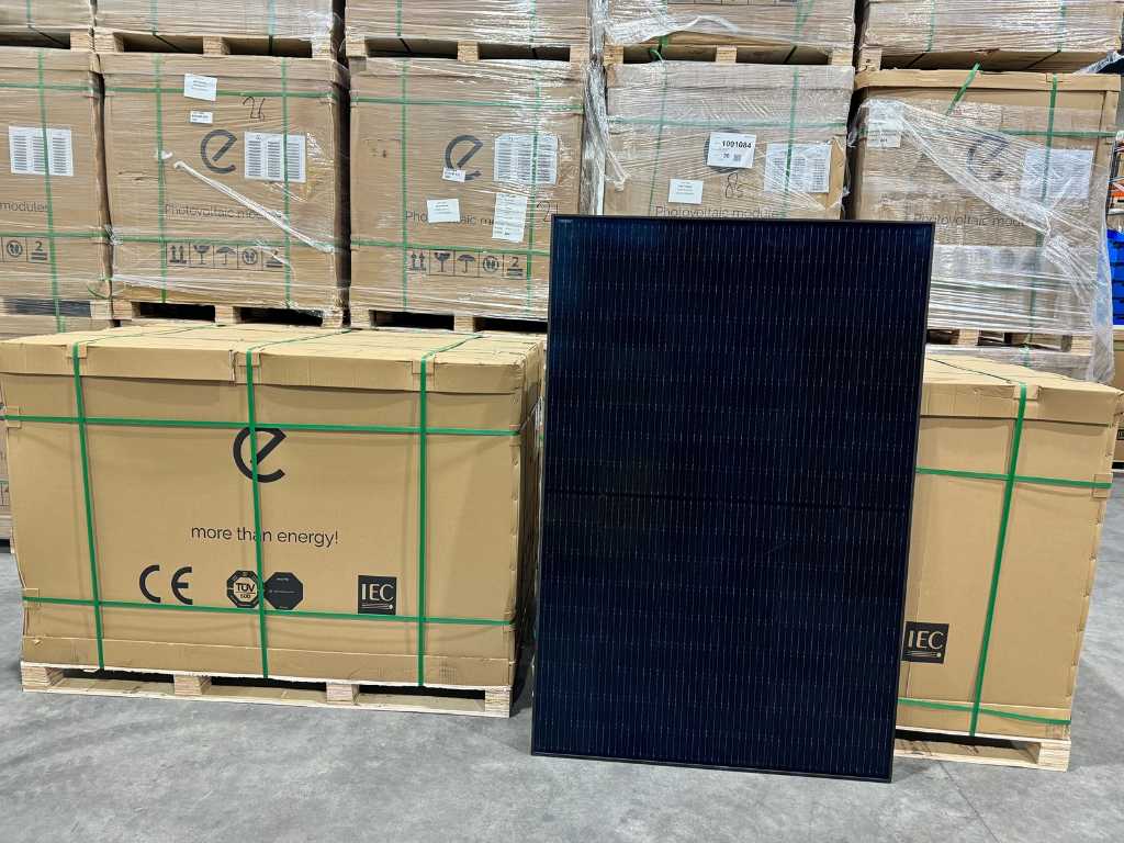 Exiom - set of 72 full black (410 wp) solar panels